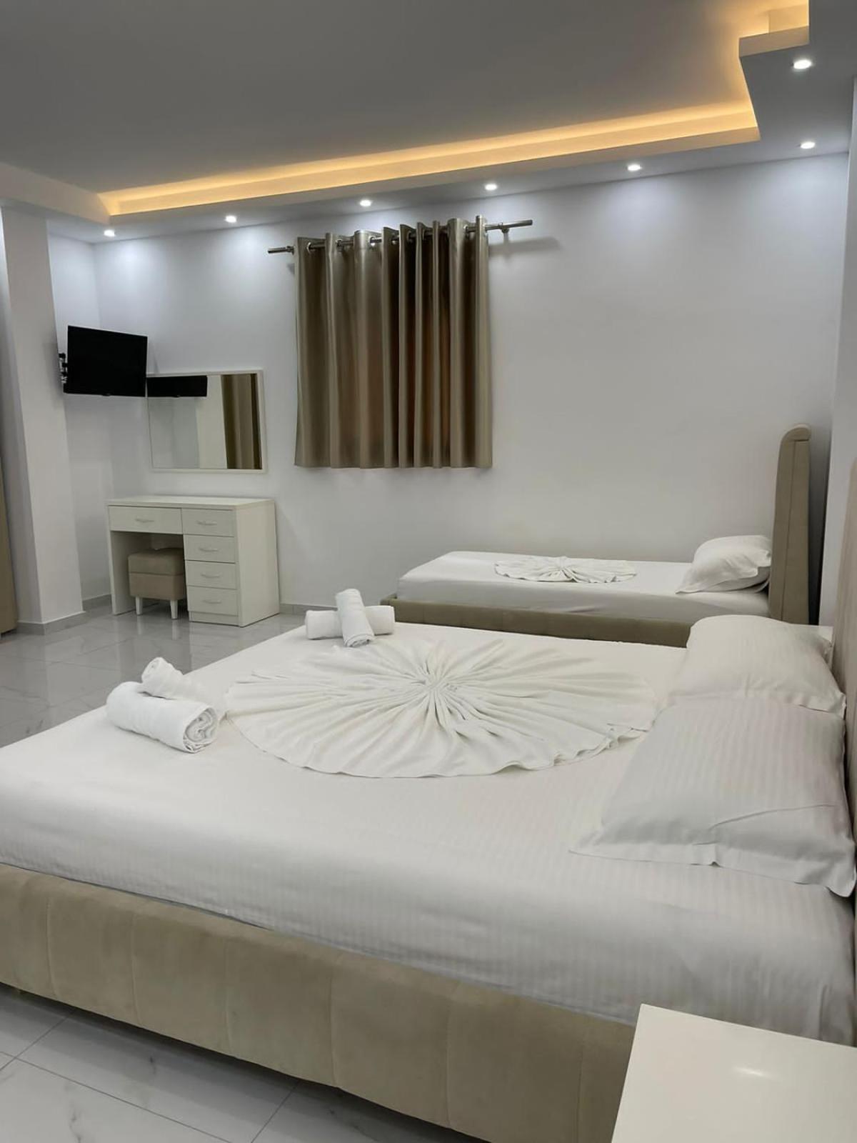 Anna Hotel Ksamil Exterior photo